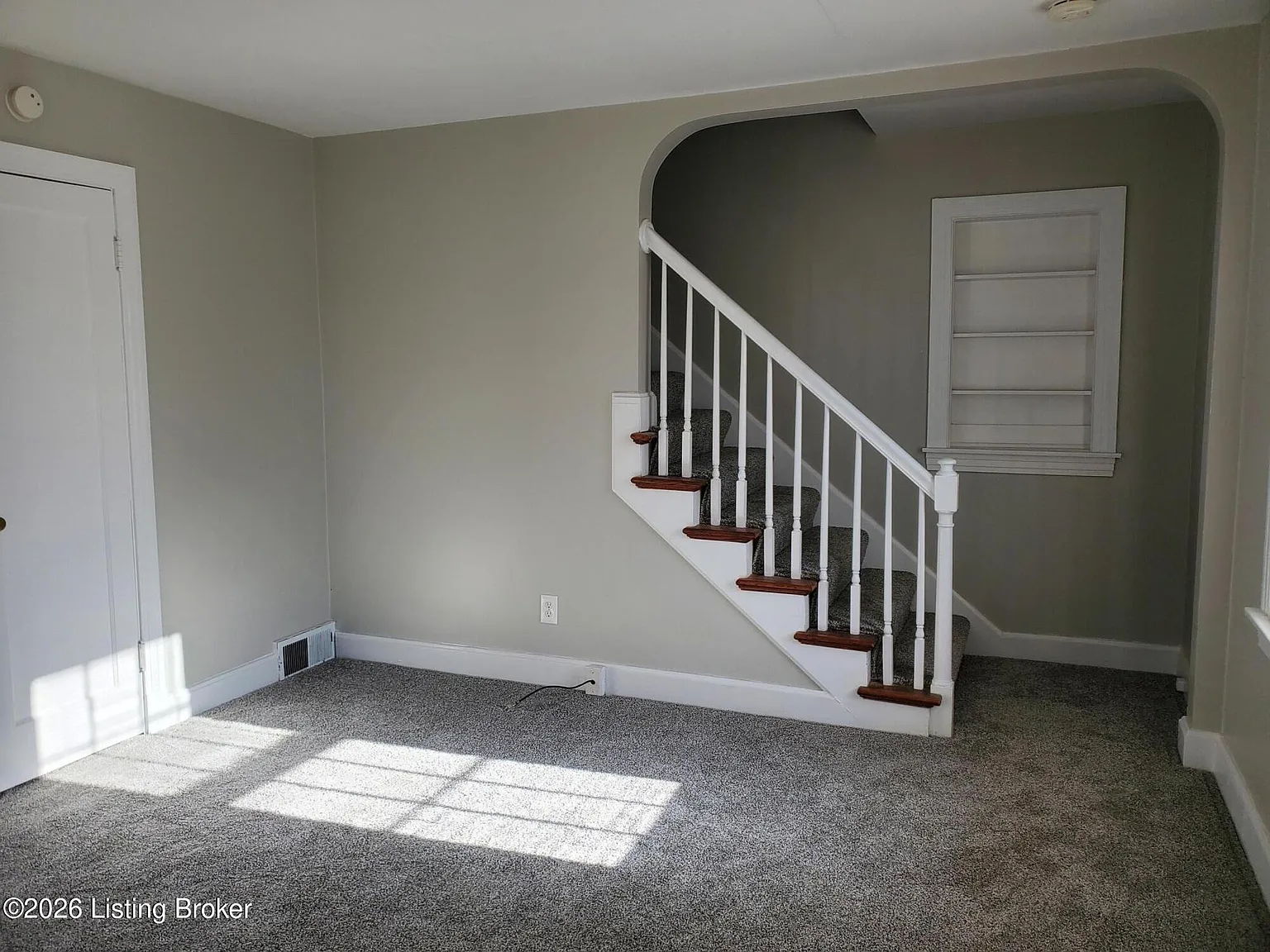 2 bed, 2.0 bath, 1140 sqft, $1,600 — Photo 2