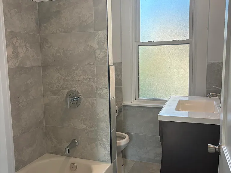 2757-2759 Churchview Ave #2 — Photo 2