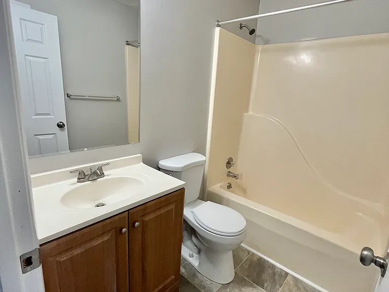 310 Watauga Dr #9 — Photo 6