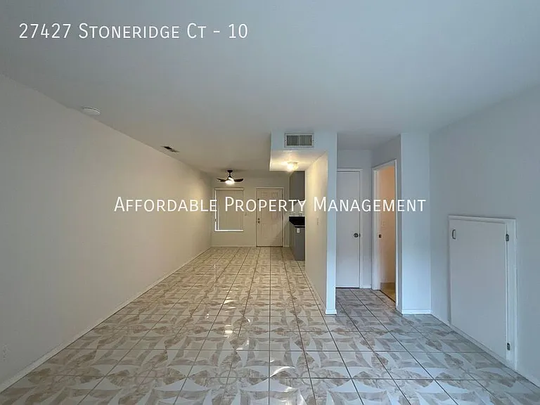 27427 Stoneridge Ct #10 — Photo 2