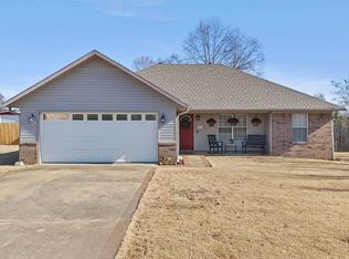 11 Hummingbird Dr, Vilonia, AR 72173