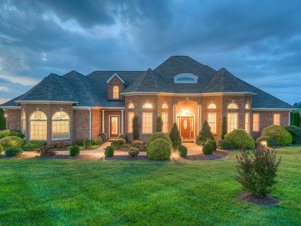 2221 Peakland Way, Christiansburg, VA 24073 Zillow