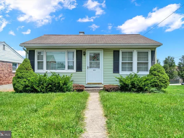 441 W Maple St, Dallastown, PA 17313