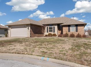 3229 W Mcclernon Street, Springfield, MO 65803