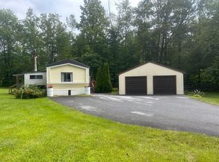 2899 Chapel Rd, Bennington, VT 05201