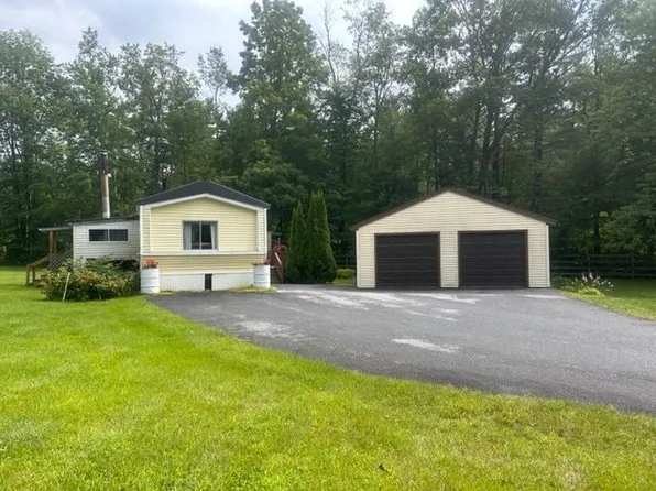 2899 Chapel Road, Bennington, VT 05201