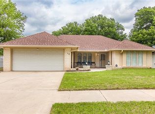 13 SW 99th St, Oklahoma City, OK 73139