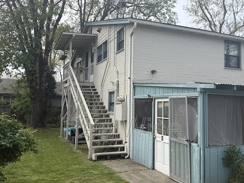 1 bed, 1.0 bath, $925 — Photo 1