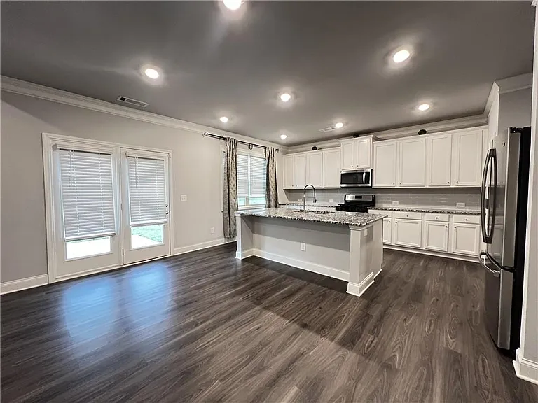 4675 Silver Oak Dr — Photo 18