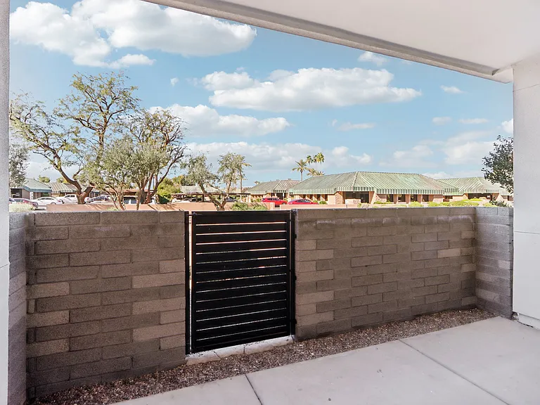 St. Moritz Townhomes — Photo 30