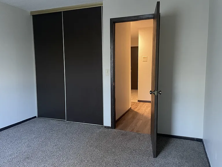 Pinecrest Apartments — Photo 6