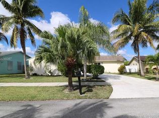 16544 SW 104th Ct, Miami, FL 33157