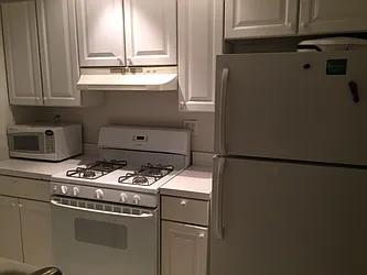 Rented by Aimee Grodanz, LREB