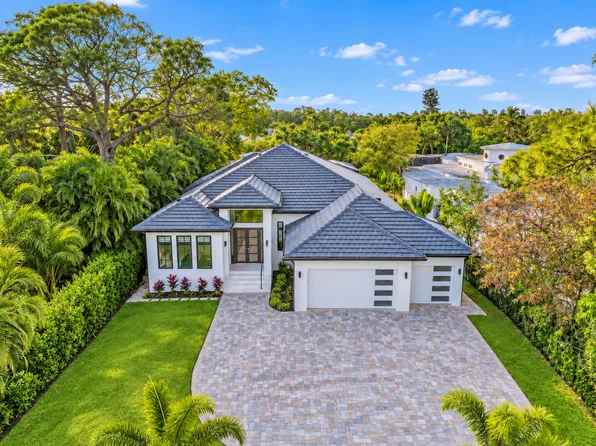 27287 Tennessee St, Bonita Springs, FL 34135