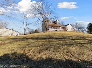 10655 Cedar Lake Rd, Pinckney, MI 48169