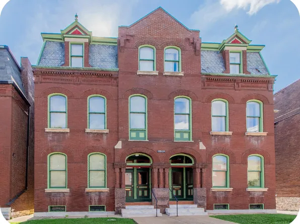 2512 S 12th St, Saint Louis, MO 63104