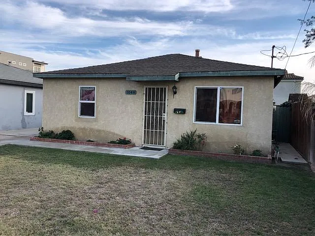 3 bed, 1284 sqft, $3,700 — Photo 3