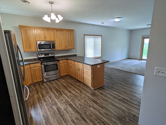 Large Kitchen Peninsula