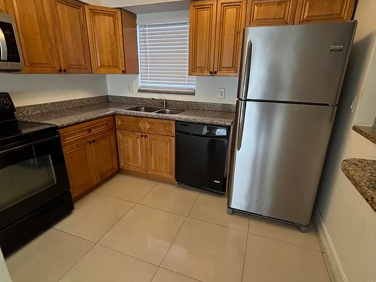 3604 Inlet Cir — Photo 5
