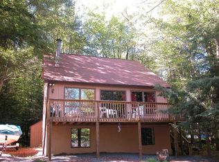 488 Lakeview Dr, Lake Ariel, PA 18436