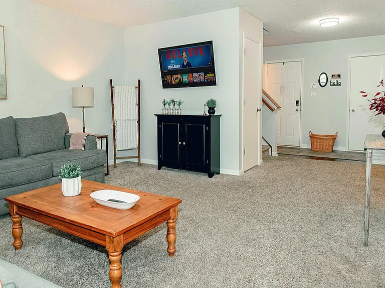459 Vernon Pl — Photo 11