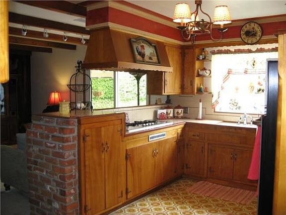 Open View from Kitchen to Family Room