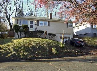 28 Kenberma Rd, Worcester, MA 01604