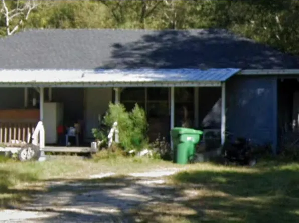5501 Wildwood Rd, Moss Point, MS 39562