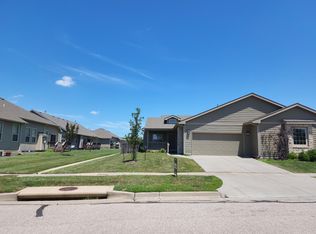 11704 E Crestwood St, Wichita, KS 67206