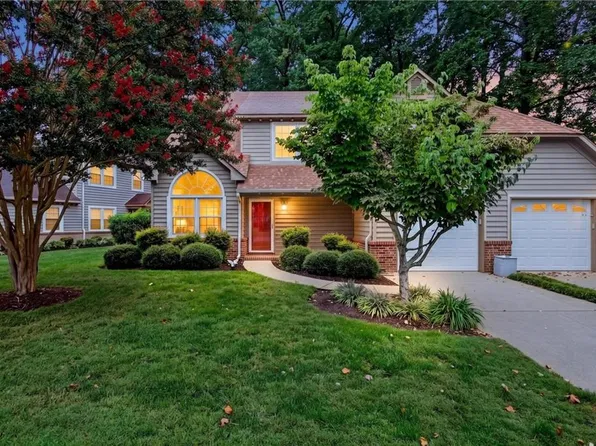 948 Shoal Creek Trl #A, Chesapeake, VA 23320