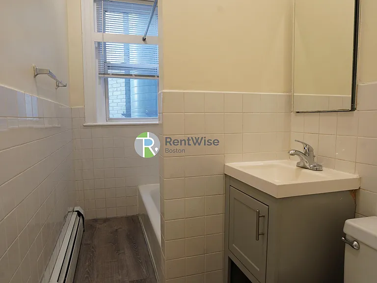 1844 Commonwealth ave — Photo 16