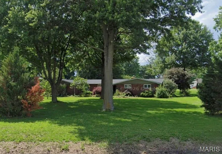 1 Tanbark Dr