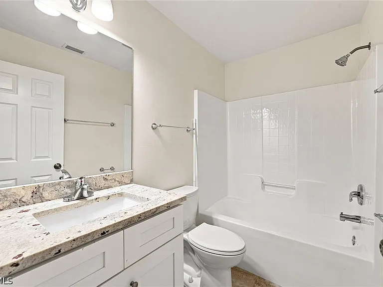 4613 29th St SW — Photo 20