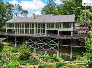 514 Raven Ridge Rd, Banner Elk, NC 28604