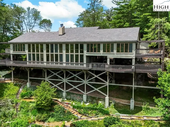 514 Raven Ridge Road, Banner Elk, NC 28604