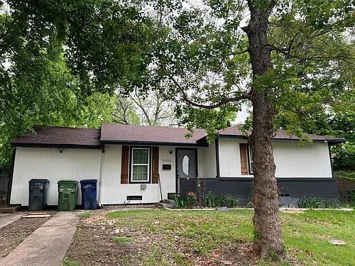 2032 Skillman Dr Photo 1