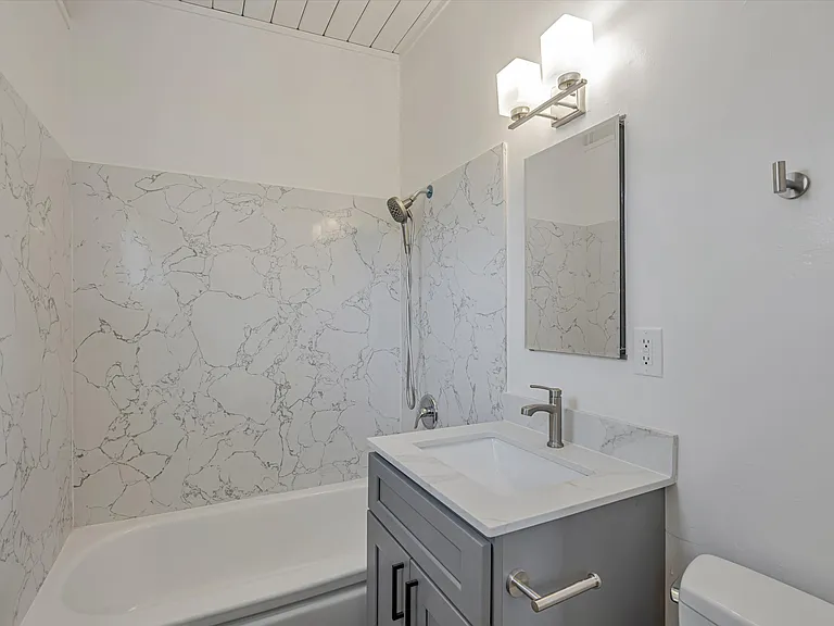 6500 Donal Ave — Photo 11