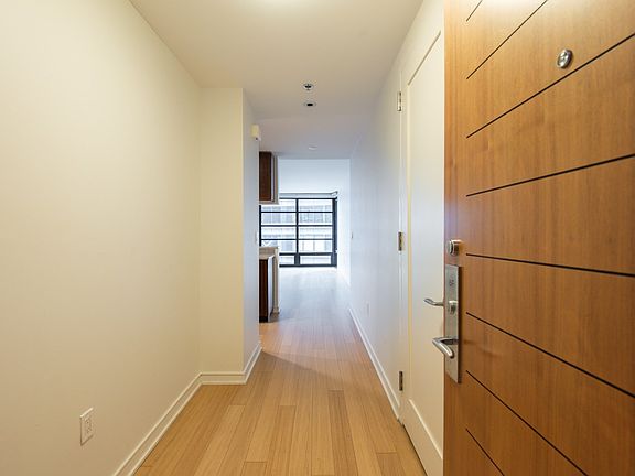 4th image of 580 Washington St #6F