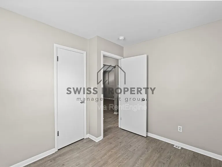 1549 Oakland Park Ave — Photo 12