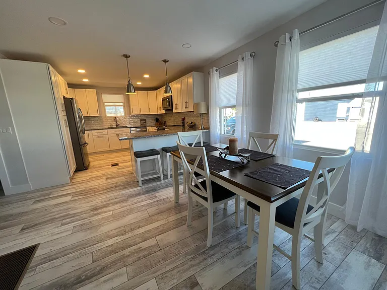 1810 Illinois Ave #20 — Photo 4