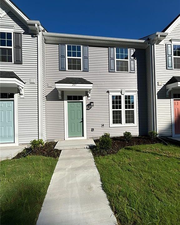 1st image of 207 Reids Place Dr