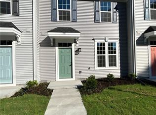 207 Reids Place Dr, Suffolk, VA 23434