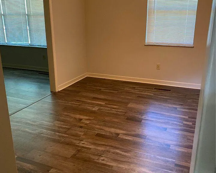 Dining Room leads into front Living rm