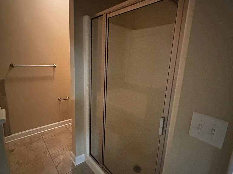 121 Tanglewood Dr — Photo 3