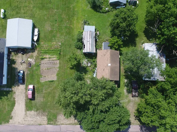 205 Sioux St, Hurley, SD 57036