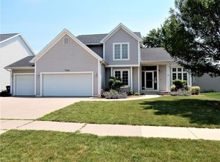 7206 W Park Rd NE, Cedar Rapids, IA 52402