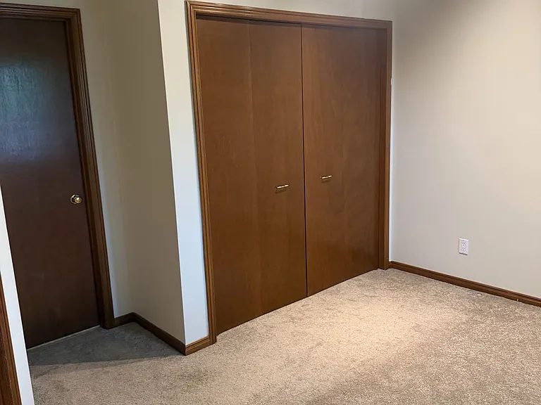 75 Golfview Cres — Photo 12
