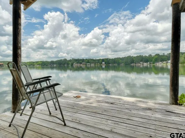 338 Hideaway Ln E, Lindale, TX 75771