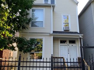 1634 N Sawyer Ave APT 3, Chicago, IL 60647