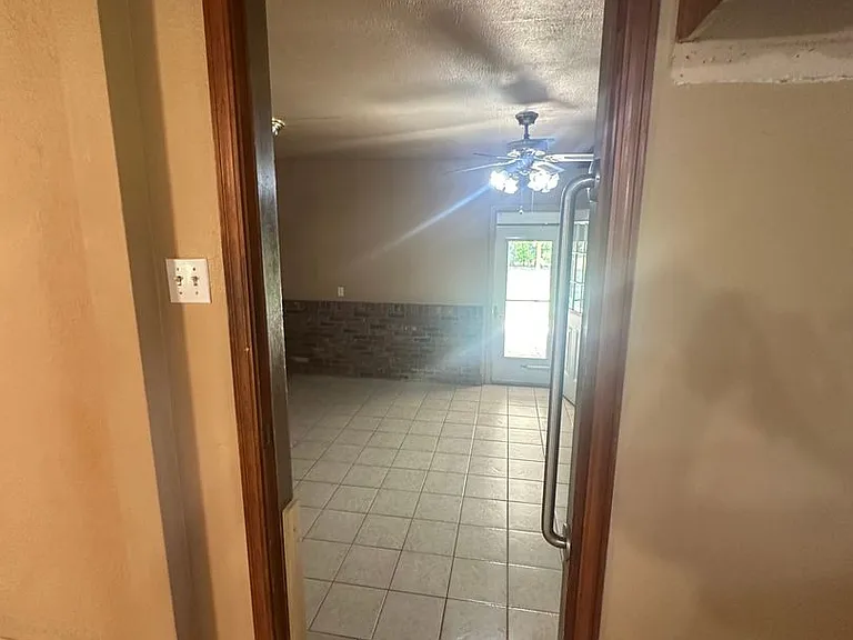 16881 Beau Kay Dr — Photo 38